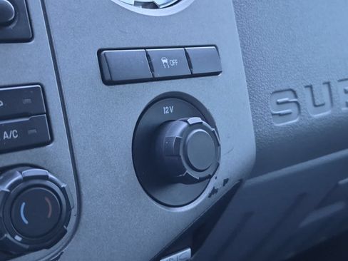 Used 2015 Ford F250 XLT RWD image 30