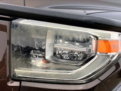 Used 2019 Toyota Tundra Platinum image 27