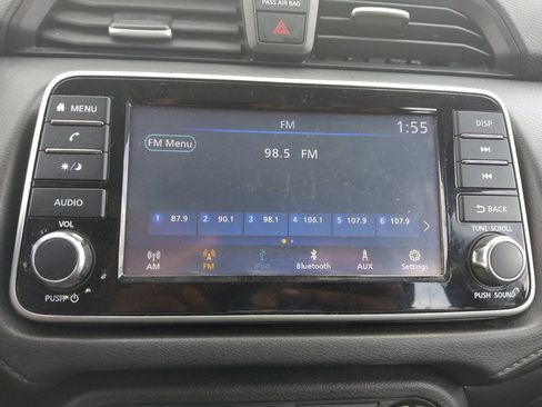 Used 2020 Nissan Versa S FWD image 25
