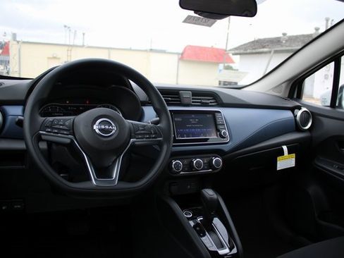 New 2025 Nissan Versa SV image 6