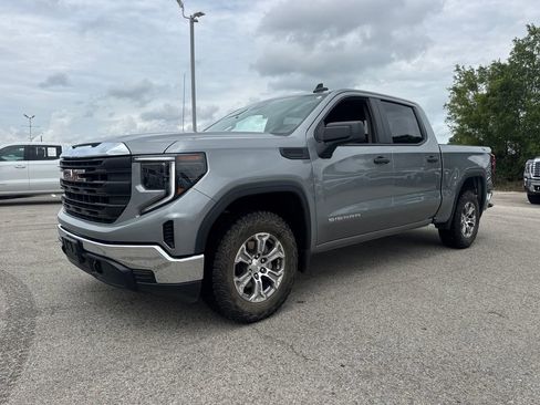 Used 2024 GMC Sierra 1500 Pro w/ Pro Value Package AWD/4WD image 2