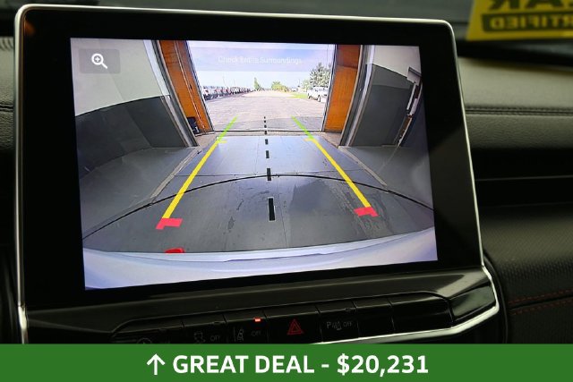 Used 2025 Jeep Compass Trailhawk AWD/4WD image 29