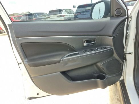 Used 2021 Mitsubishi Outlander Sport LE FWD image 47