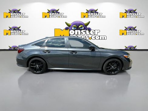 Used 2025 Honda Civic Sport image 4