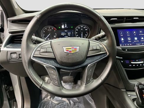 Used 2024 Cadillac XT5 Premium Luxury AWD/4WD image 11