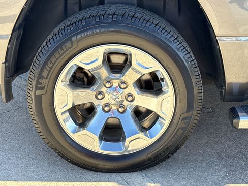 Used 2019 RAM 1500 Big Horn image 18