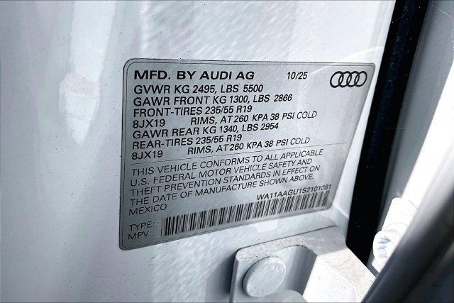 Used 2025 Audi Q5 Premium w/ Convenience Package AWD/4WD image 19