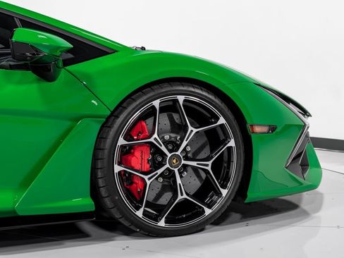 Used 2024 Lamborghini Revuelto image 44