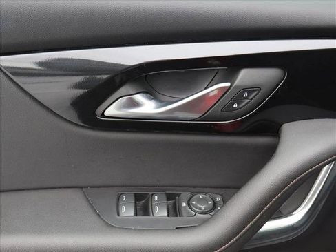 Used 2022 Chevrolet Blazer Premier AWD/4WD image 11