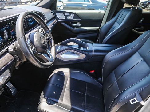 Certified 2022 Mercedes-Benz GLS 450 4MATIC image 5