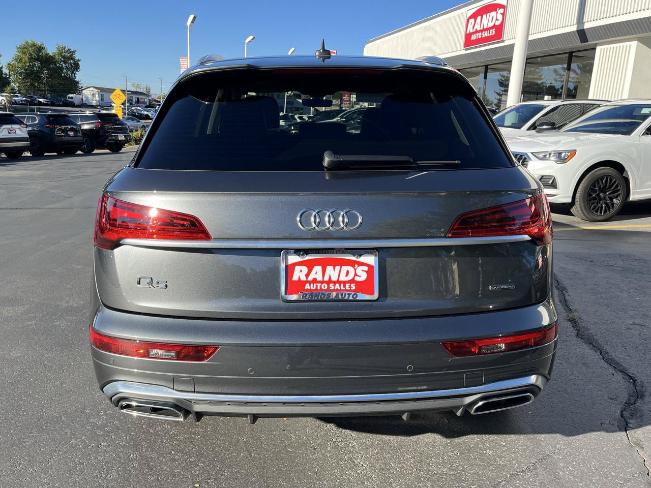 Used 2022 Audi Q5 e Premium AWD/4WD image 9