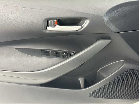 Used 2020 Toyota Corolla LE w/ Carpet Mat Package (TMS) FWD image 16