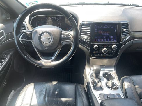 Used 2019 Jeep Grand Cherokee Limited AWD/4WD image 25
