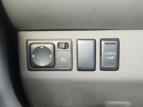 Used 2006 Nissan Frontier SE w/ (P01) Power Pkg image 25