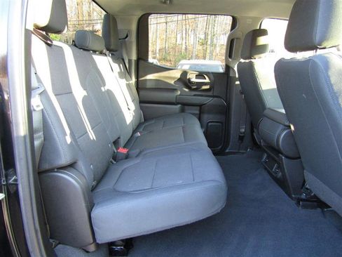 Used 2019 Chevrolet Silverado 1500 Custom Trail Boss image 32