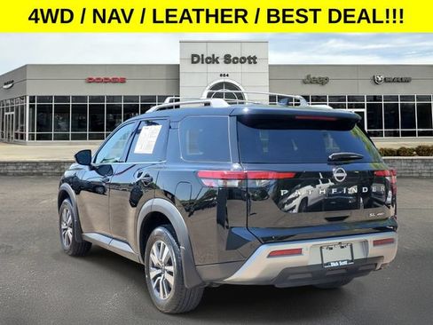 Used 2024 Nissan Pathfinder SL AWD/4WD image 3