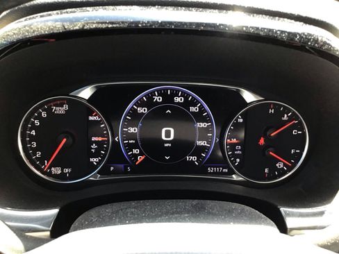 Used 2023 Chevrolet Traverse Premier FWD image 12