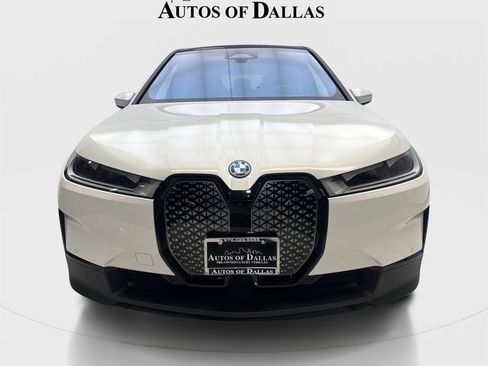 Used 2024 BMW iX xDrive50 w/ Convenience Package AWD/4WD image 3