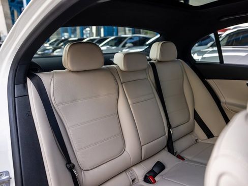 Used 2025 Mercedes-Benz C 300 4MATIC Sedan image 34