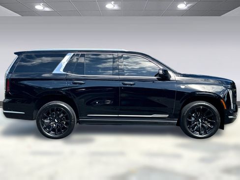 Used 2025 Cadillac Escalade Premium Luxury w/ LPO, Floor Liner Package AWD/4WD image 8