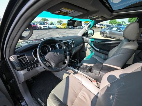 Used 2007 Toyota 4Runner Limited AWD/4WD image 17