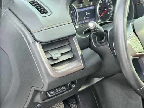 Used 2022 GMC Terrain AT4 w/ Tech Package AWD/4WD image 16