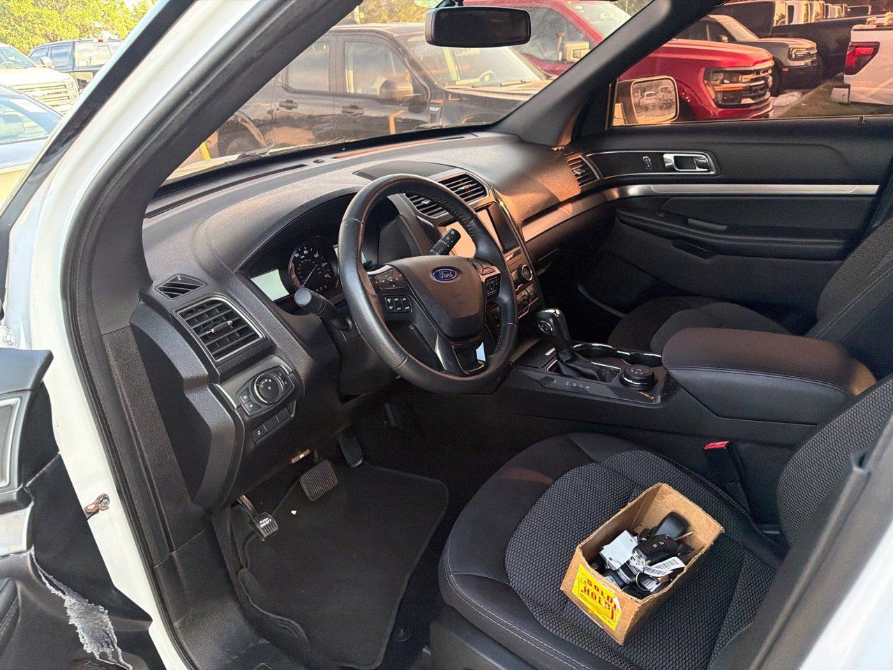 Used 2019 Ford Explorer XLT w/ Equipment Group 201A AWD/4WD image 5