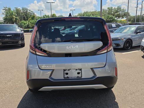 Certified 2024 Kia Soul LX FWD image 6