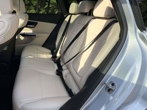 New 2027 Mercedes-Benz GLC 300 4MATIC image 37