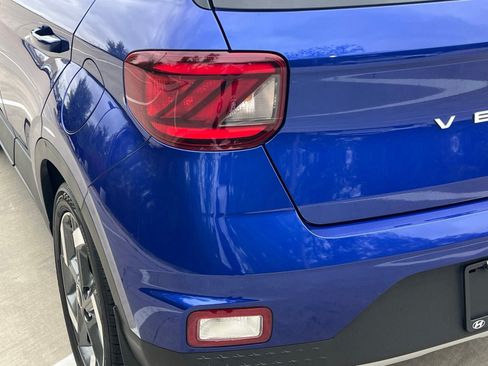 Certified 2025 Hyundai Venue SEL FWD image 13