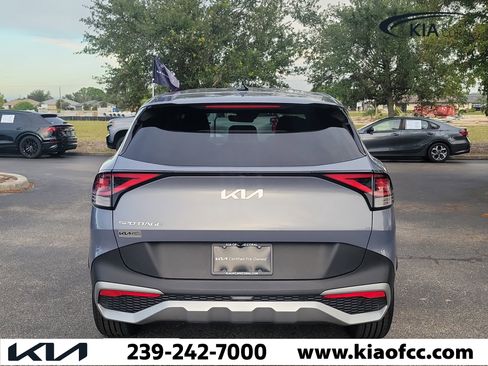 Certified 2023 Kia Sportage EX FWD image 5