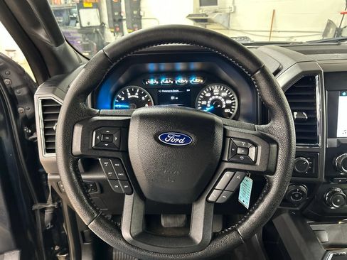 Used 2016 Ford F150 XLT w/ Equipment Group 302A Luxury AWD/4WD image 11