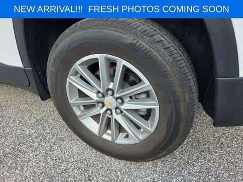 Used 2023 Chevrolet Traverse LT AWD/4WD image 7