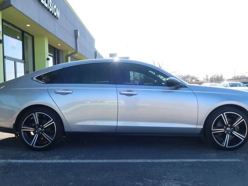 Used 2024 Honda Accord Sport image 8