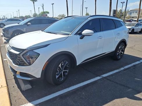Certified 2025 Kia Sportage EX w/ Premium Package FWD image 9