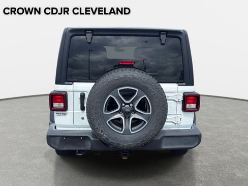 Used 2018 Jeep Wrangler Unlimited Sport S AWD/4WD image 4