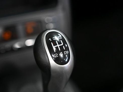 Used 2001 Porsche Boxster image 43