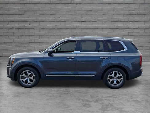 Used 2020 Kia Telluride EX w/ Towing Package FWD image 7
