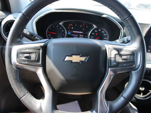Used 2020 Chevrolet Blazer LT w/ Sound & Technology Package FWD image 33
