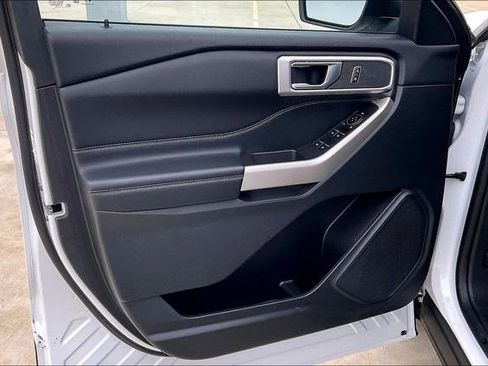 Used 2023 Ford Explorer XLT w/ Equipment Group 202A image 28