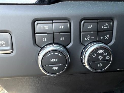 Used 2026 GMC Sierra 1500 AT4 w/ AT4 Premium Package AWD/4WD image 12