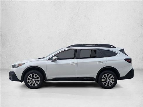 Used 2022 Subaru Outback Premium image 8