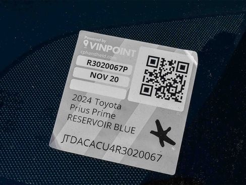 Used 2024 Toyota Prius Prime SE image 26