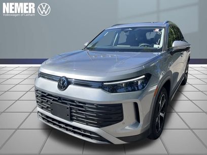 New 2025 Volkswagen Tiguan SE