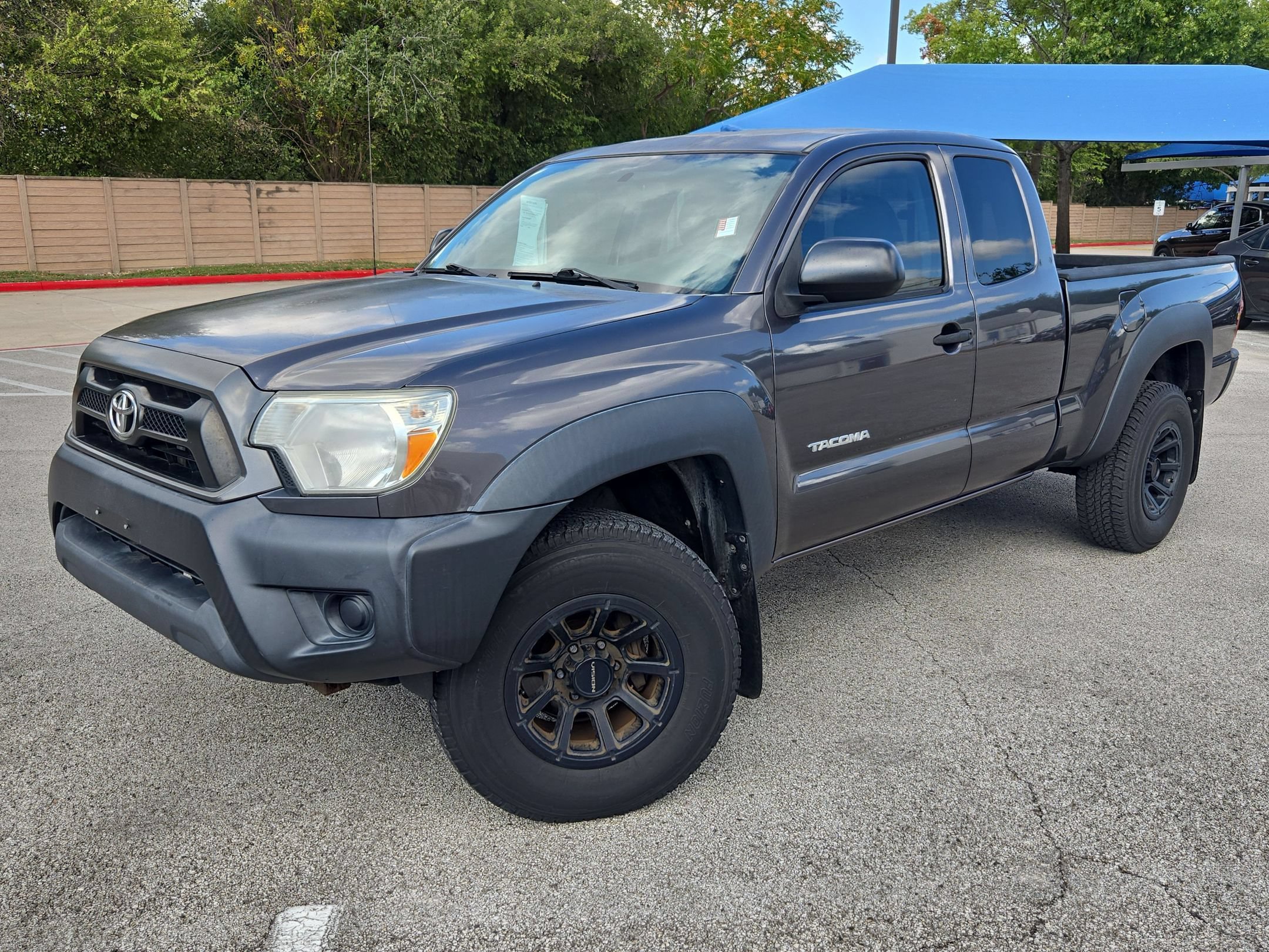 Used 2014 Toyota Tacoma PreRunner w/ Convenience Package RWD image 7