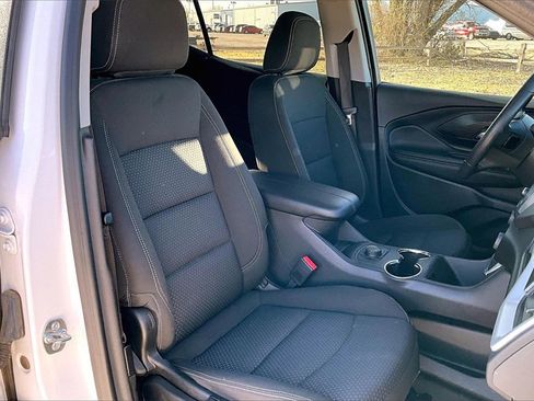 Used 2024 GMC Terrain SLE image 7