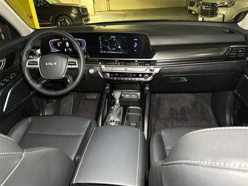 New 2025 Kia Telluride S image 18
