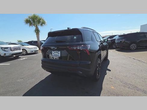 New 2026 Chevrolet Equinox RS w/ Safety and Technology Package FWD image 18