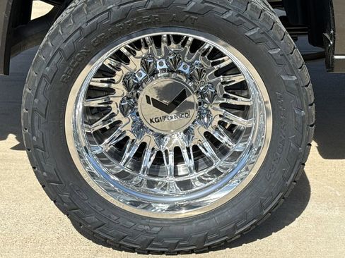 New 2026 RAM 3500 Laramie AWD/4WD image 10