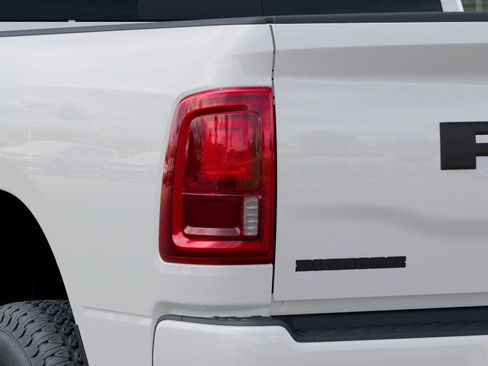 New 2026 RAM 2500 Big Horn AWD/4WD image 35